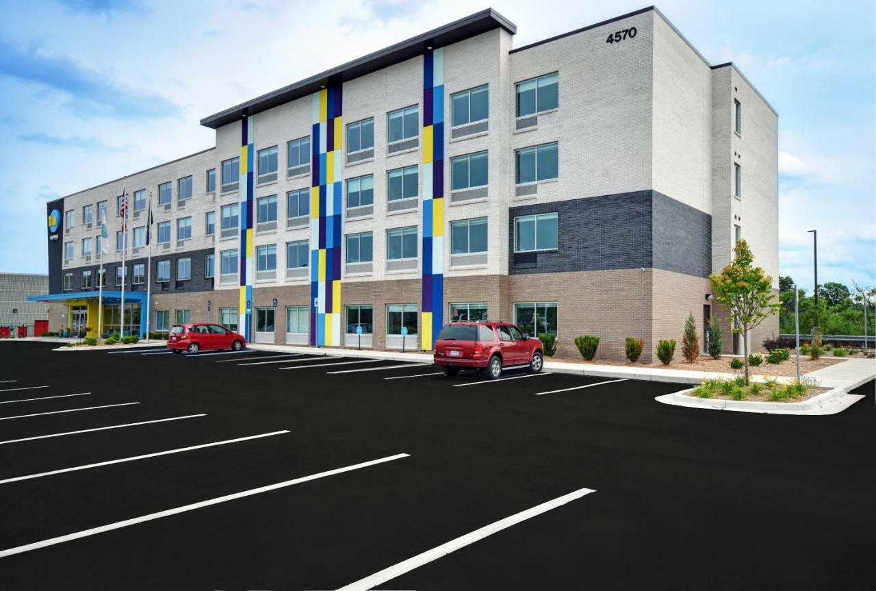 Hotel Tru By Hilton Grand Rapids Airport Kentwood Exterior foto